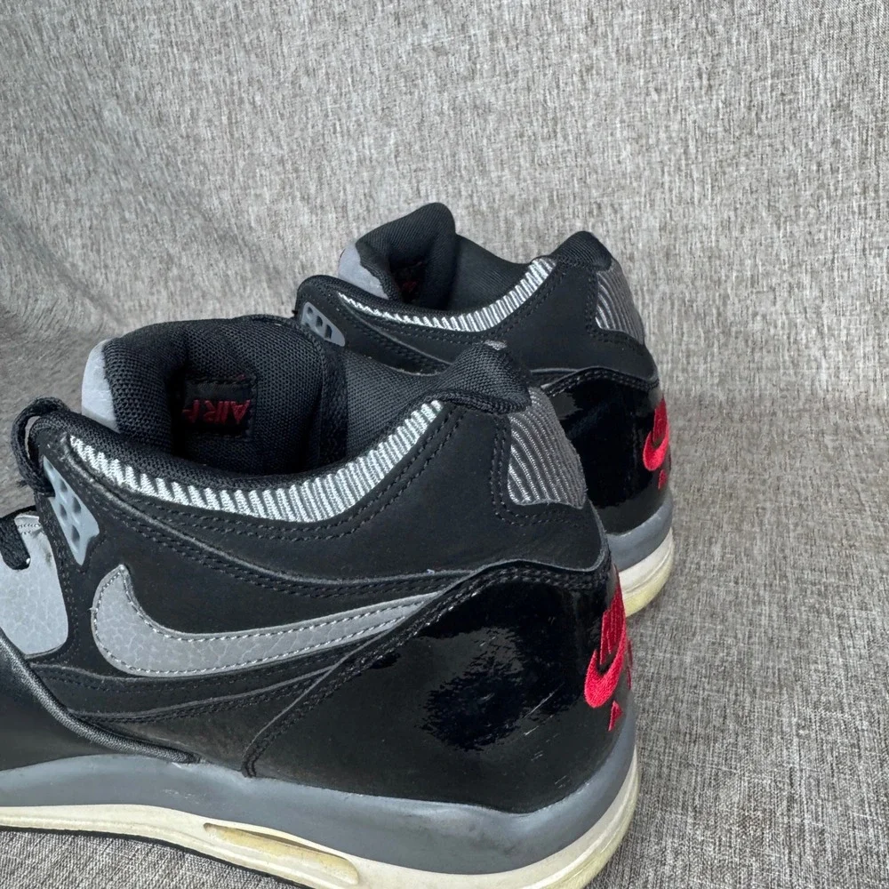Nike Air Flight 89 Mens 11 Black Wolf Grey Varsity Red 2012 Retro